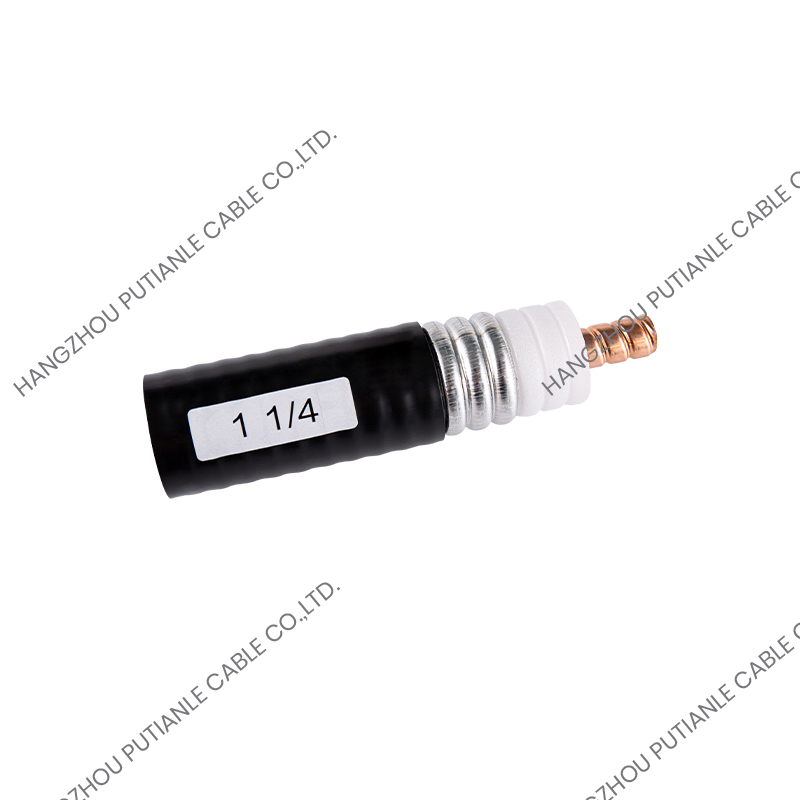 Tube en aluminium ondulé 1 1/4 "standard de 50 ohms